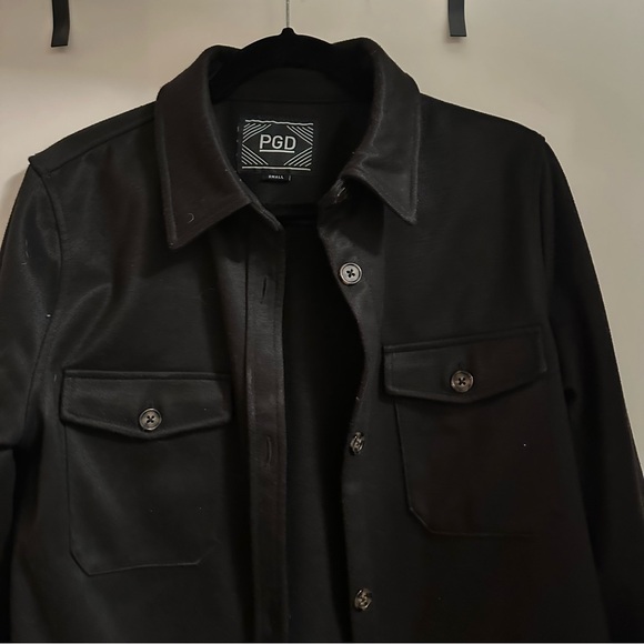 Button up long sleeve - Picture 2 of 3